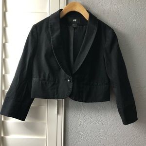 H&M || Cropped Tuxedo Jacket